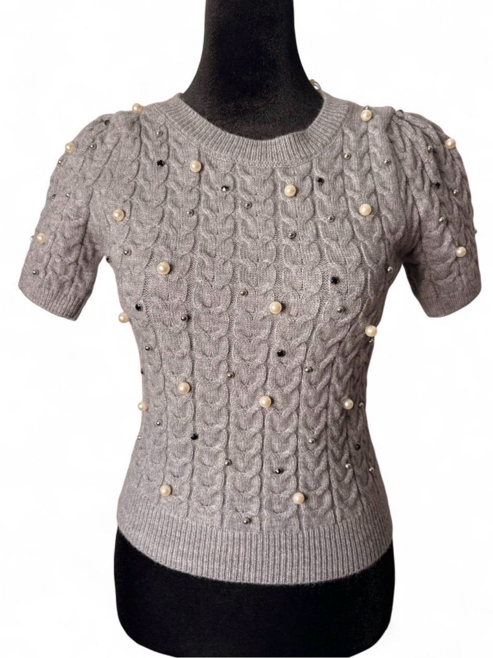 Pearl-Embellished Gray Cable-Knit Short Sleeve Sweater